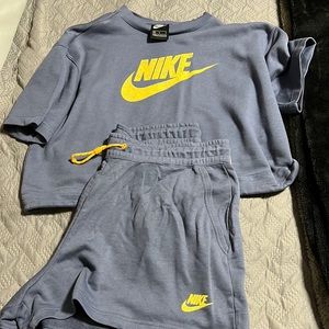 New Nike comfy set